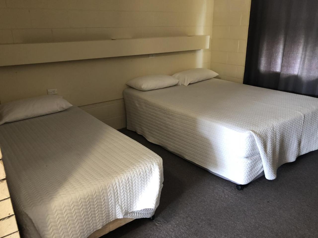 Bororen Hotel Motel Екстериор снимка