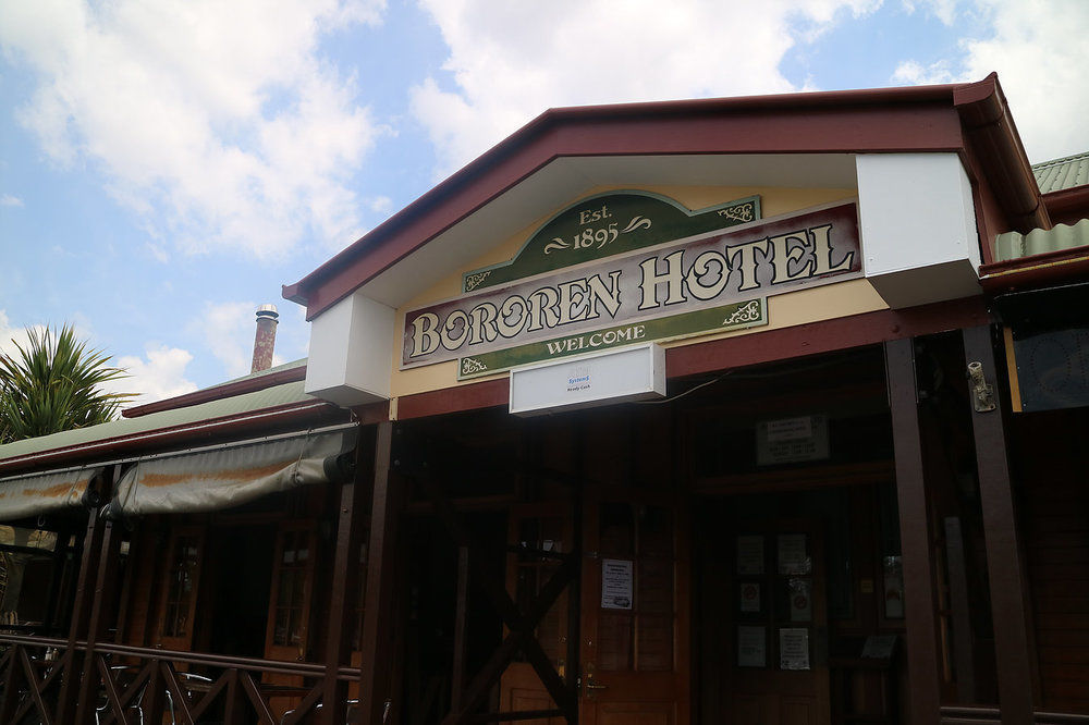Bororen Hotel Motel Екстериор снимка