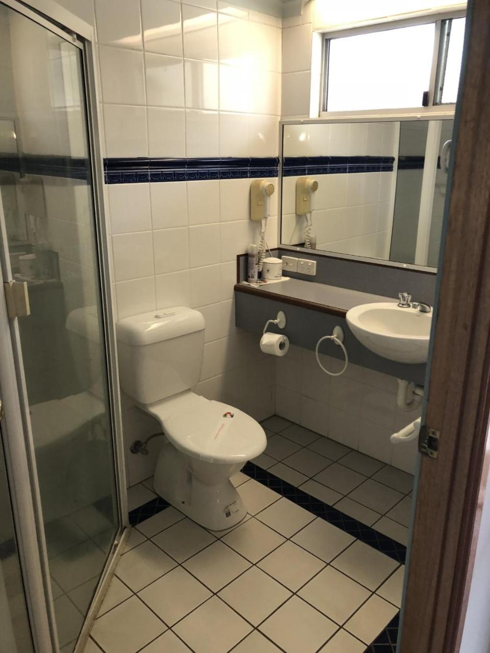 Bororen Hotel Motel Екстериор снимка